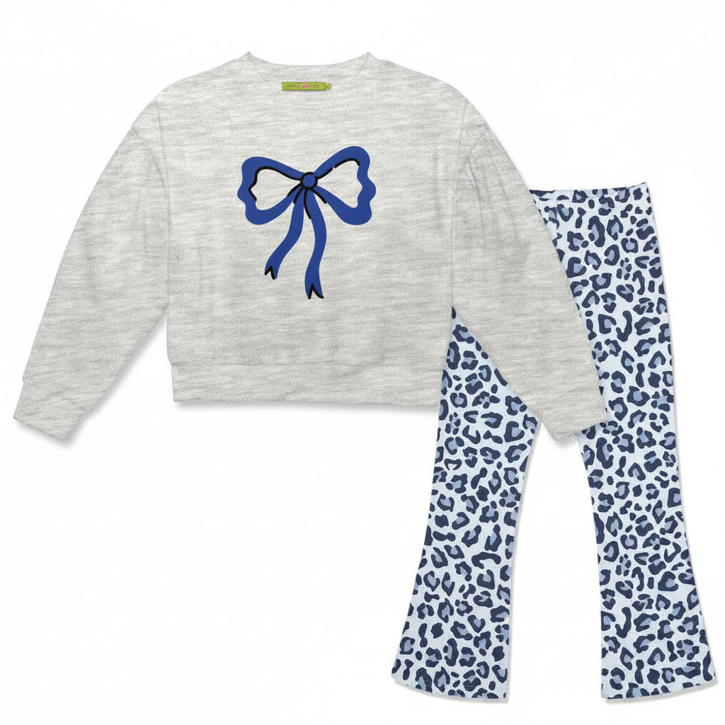 Kids Gray Crewneck Sweatshirt & Skin Print Flare Leggings