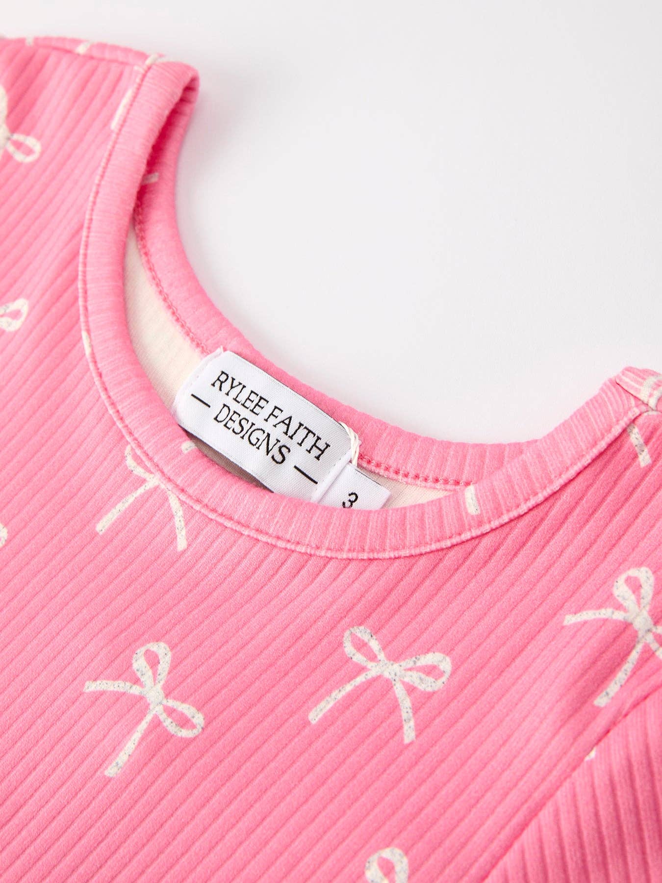 Pink Bow Girls Dress: Festive and Adorable Design
