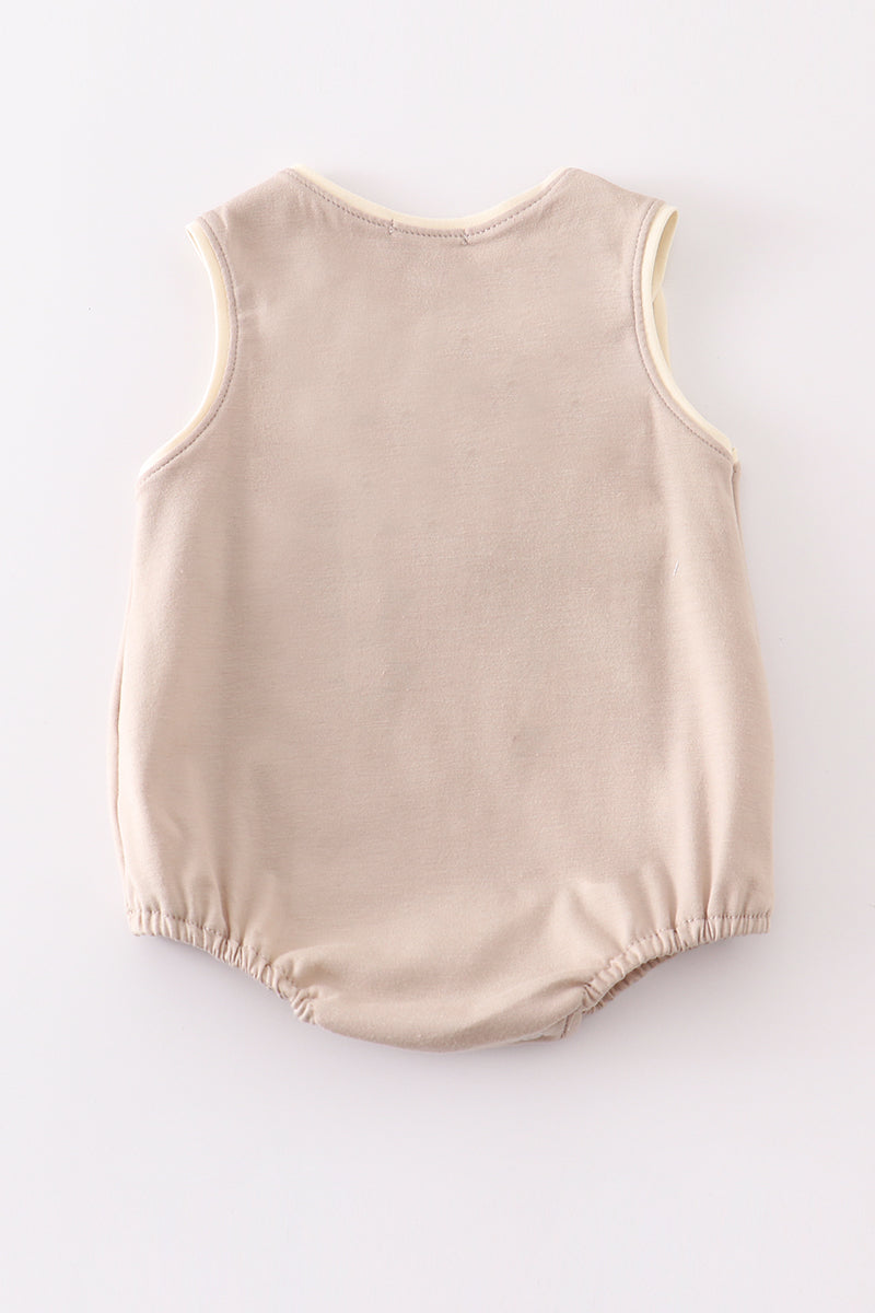 Abby & Evie
Khaki truck applique bubble