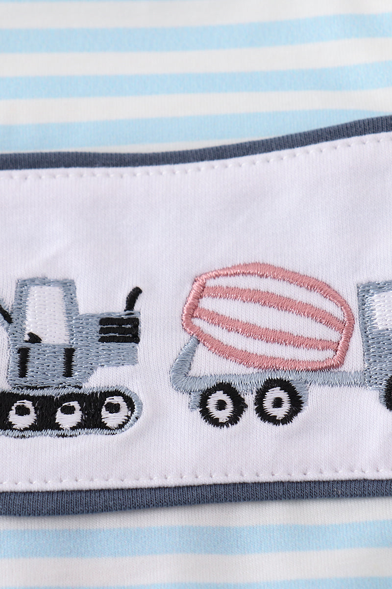 Abby & Evie
Blue stripe tractor embroidery boy bubble