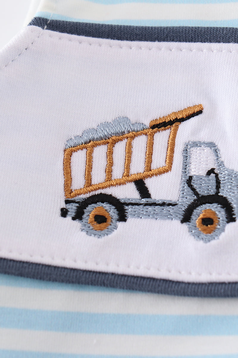 Abby & Evie
Blue stripe tractor embroidery boy jonjon
