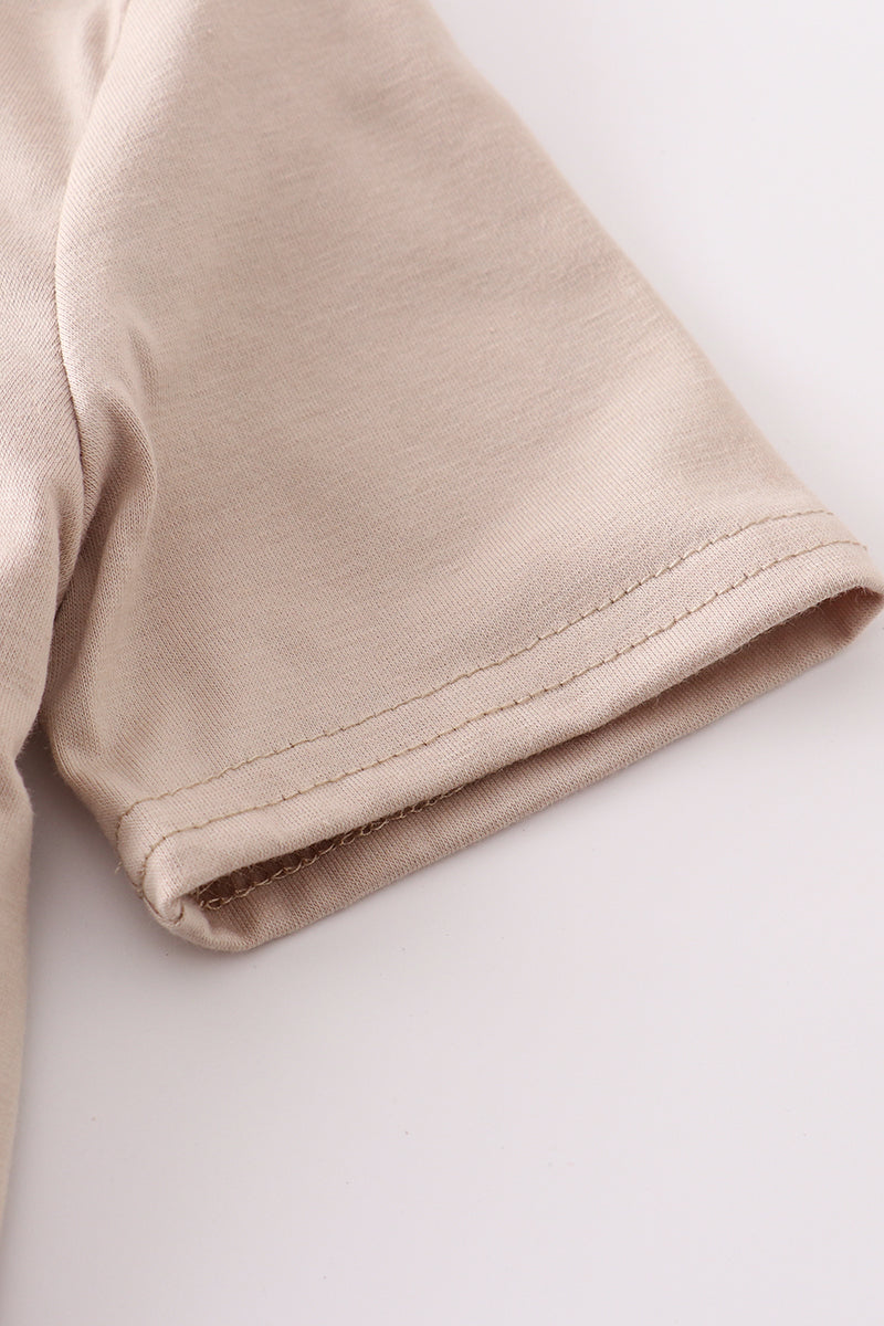 Abby & Evie
Khaki truck applique top