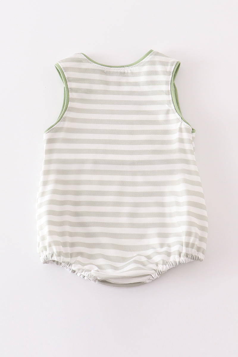 Abby & Evie
Excavator applique stripe bubble