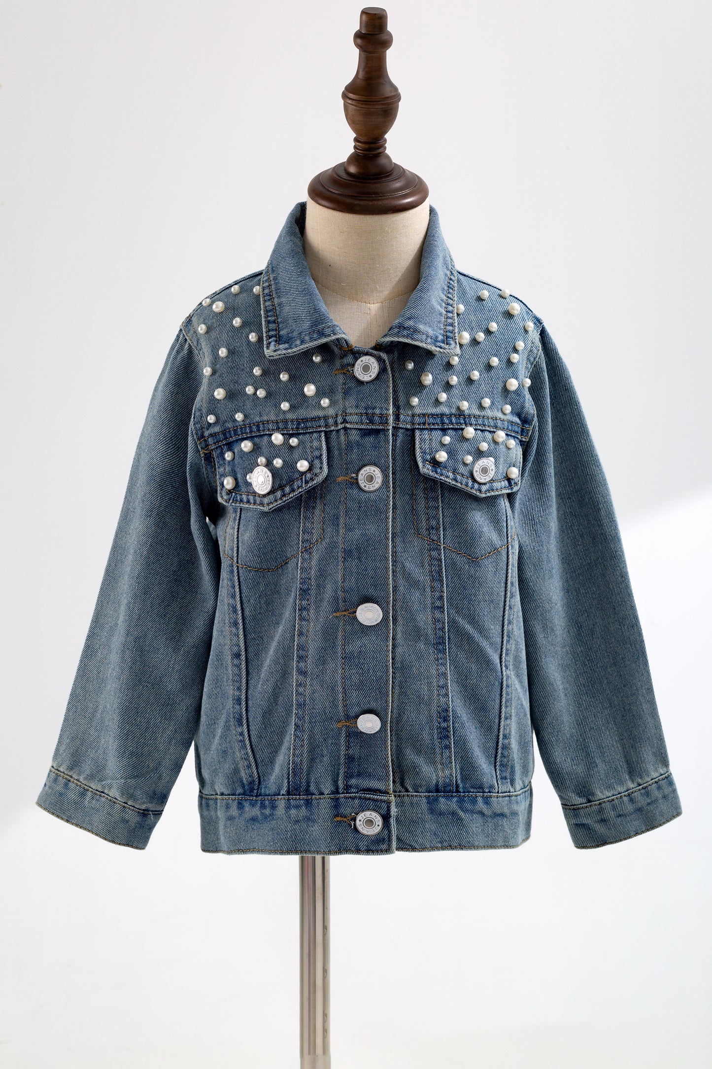 Pearl Jean Denim Jacket
Store/Denim