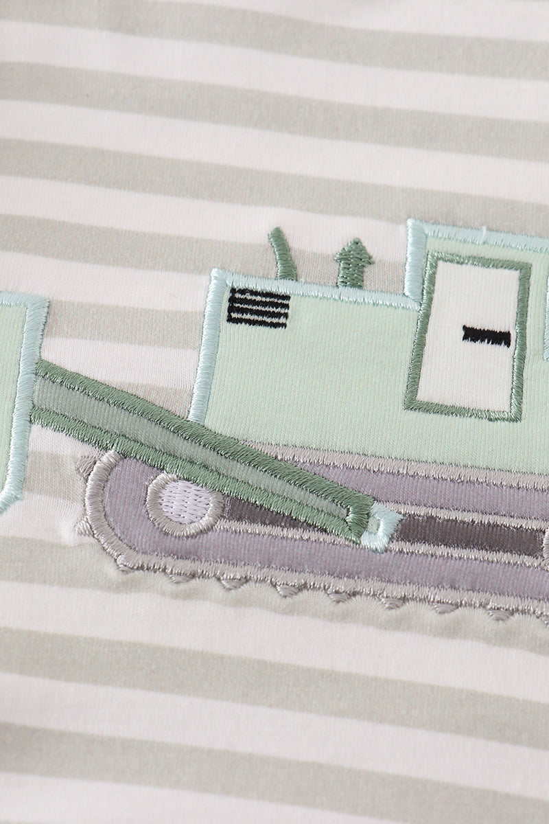 Abby & Evie
Excavator applique stripe bubble