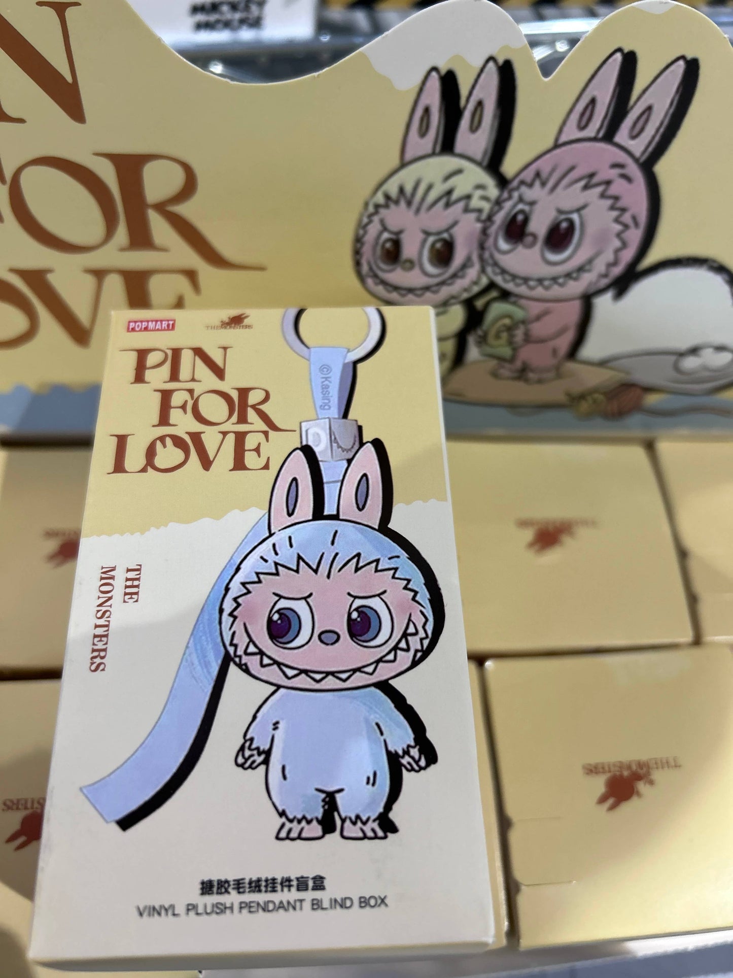 Viral Labubu “Pin for Love” Edition – Collectible Designer A