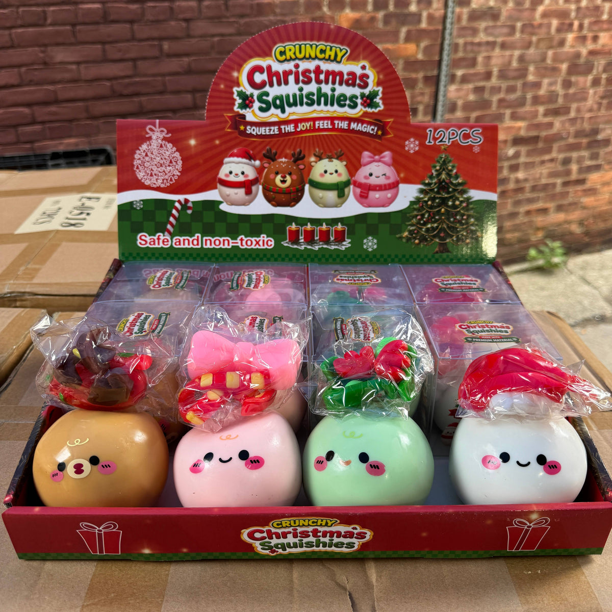 Crunchy Christmas Cartoon Ball w/Accessories
