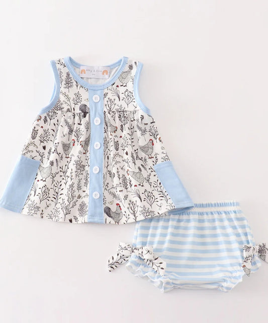 Abby & Evie
Blue stripe chicken print baby set