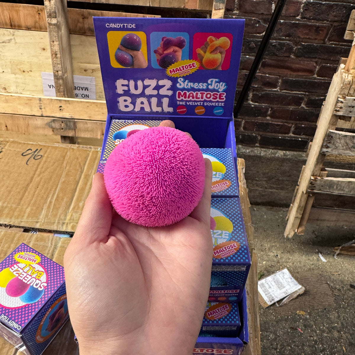 Sugar Squeeze Fuzzy Color Changing Ball