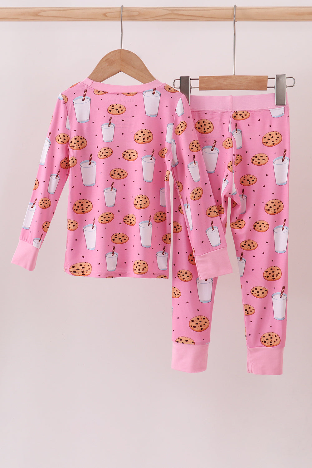 Abby & Evie
Pink milk cookie bamboo pajamas set