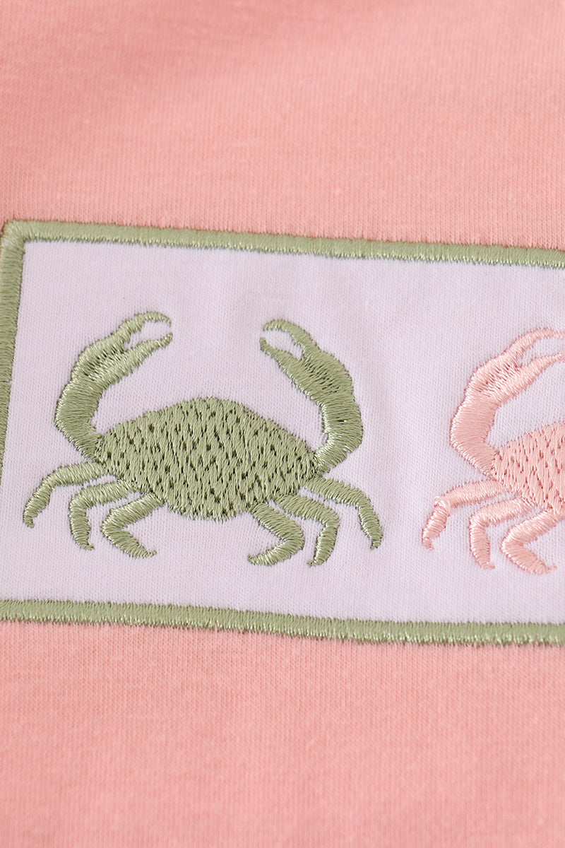 Abby & Evie
Crab embroidery plaid shorts set
