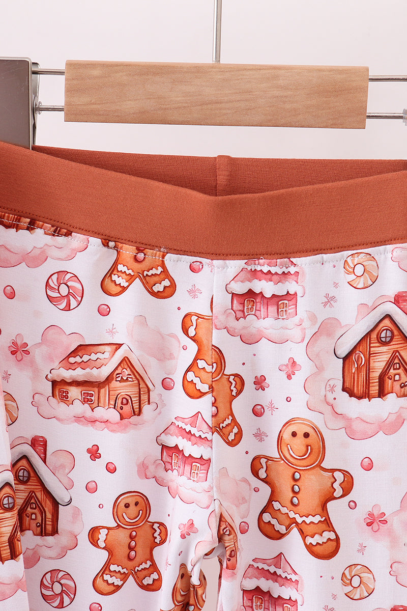 Abby & Evie
Brown gingerbread house bamboo pajmas romper
