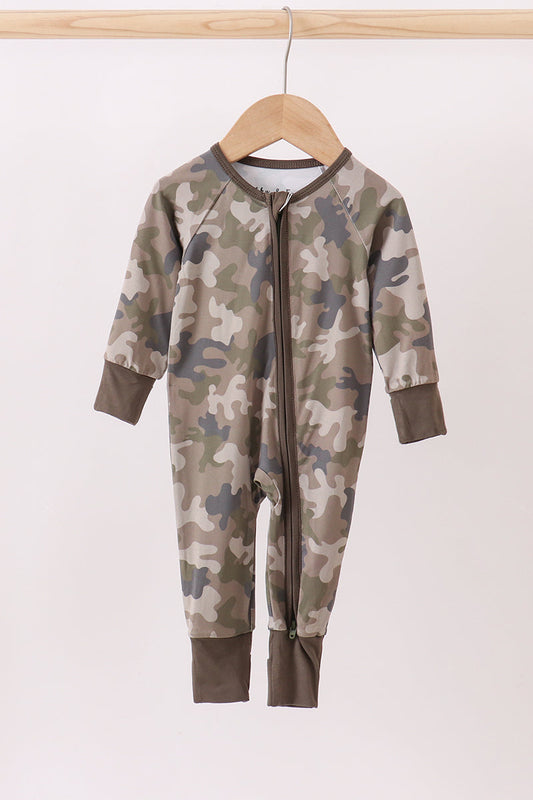 Abby & Evie
Camouflage bamboo zipper romper