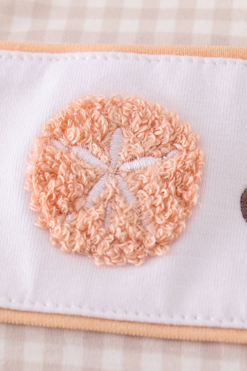 Abby & Evie
Khaki shells starfish french knot boy jonjon