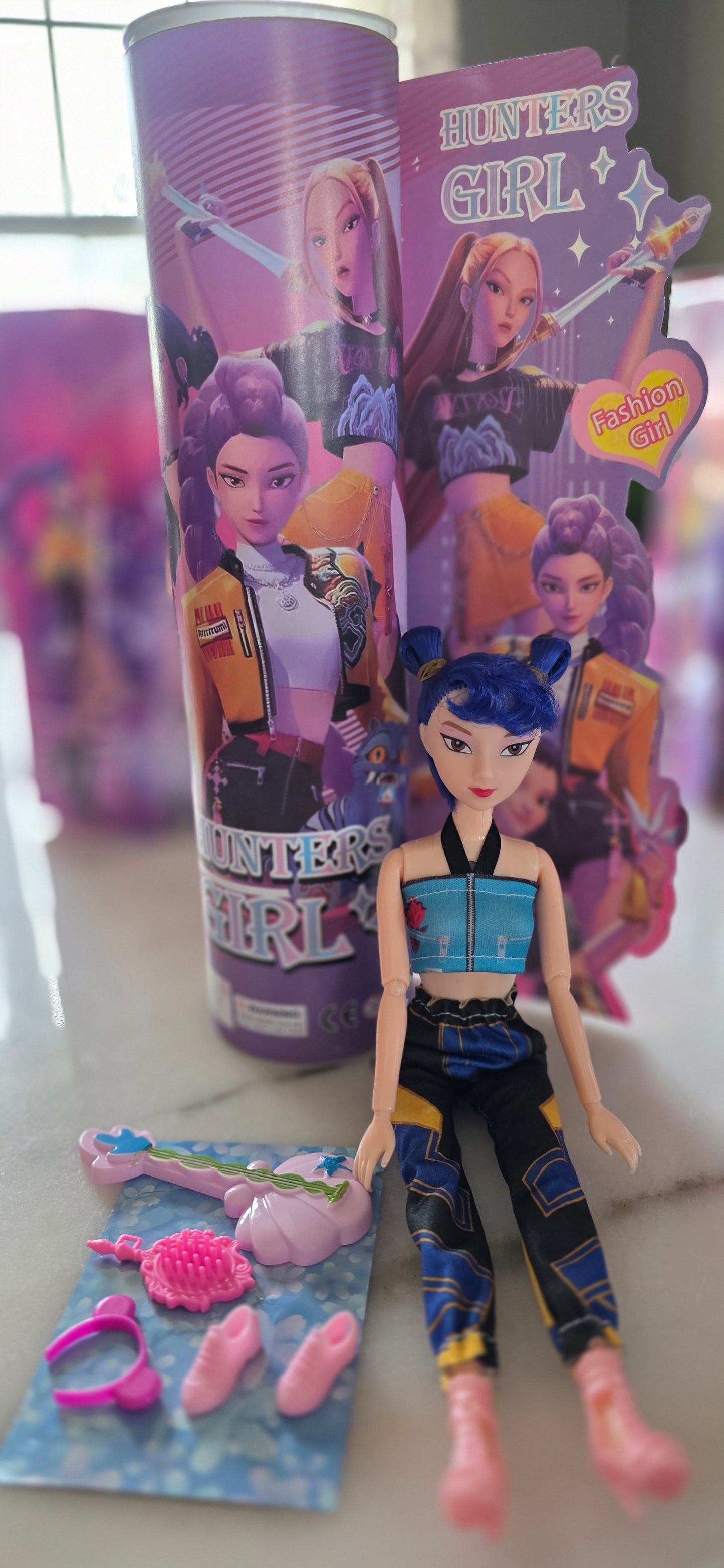 K-pop blind box! Comes with accessories